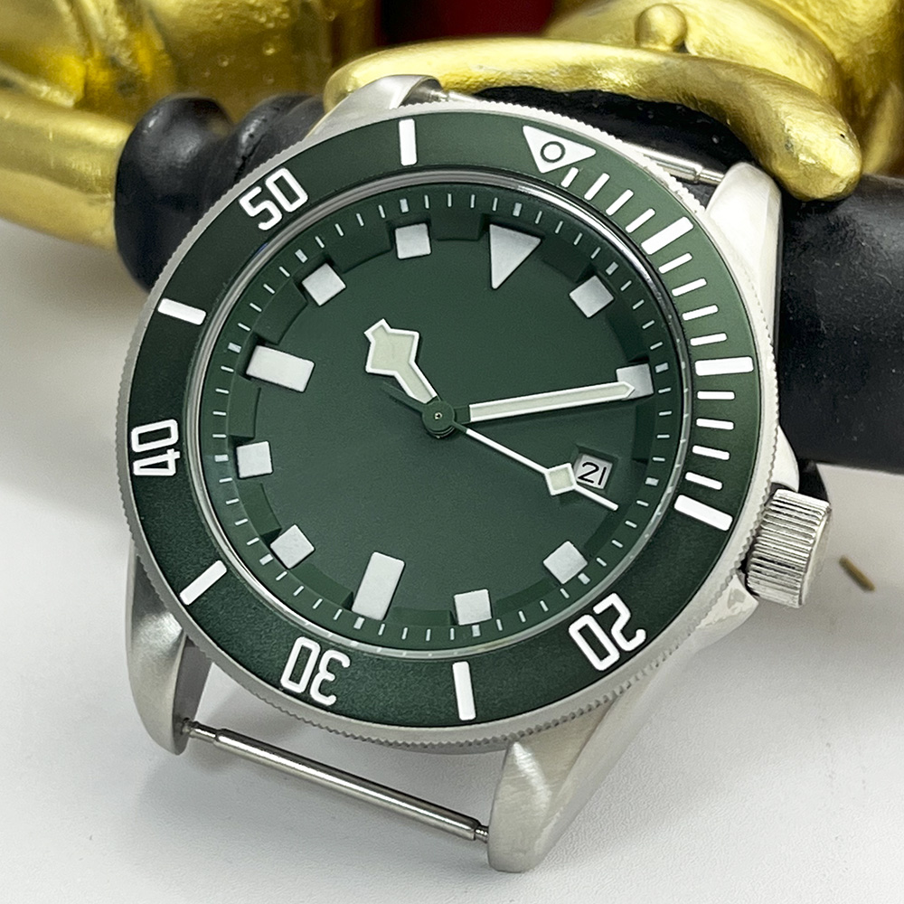A1 Watches & Jewelry New York Photos - ساعة ميكانيكية أوتوماتيكية للرجال باللون الأخضر